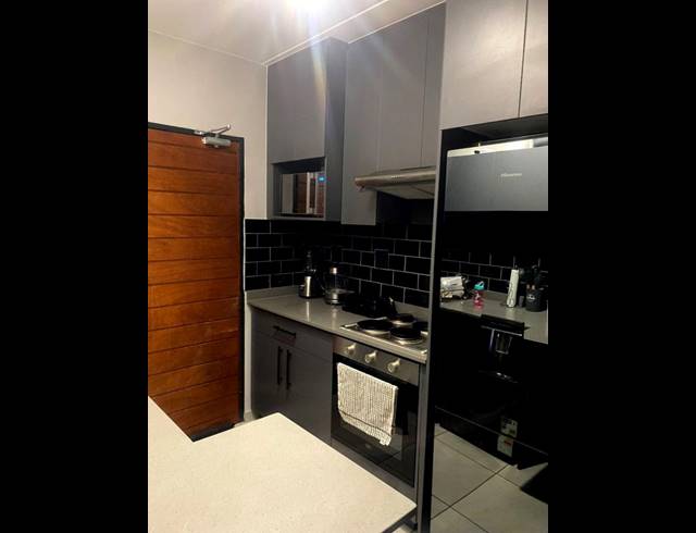 2 BEDROOM APARTMENT FOR SALE IN FLEURHOF